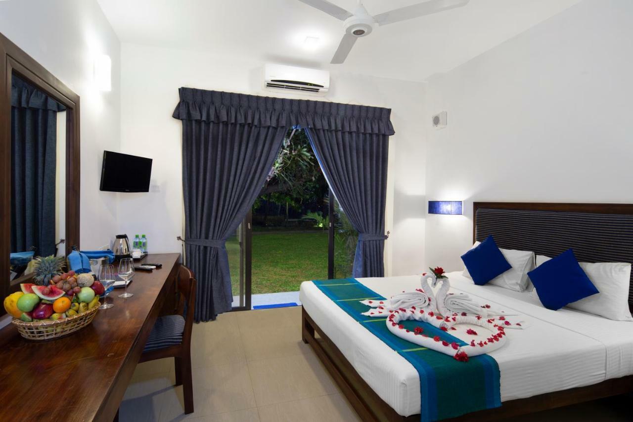 The Blue Wave Hotel Arugam Bay Exterior foto
